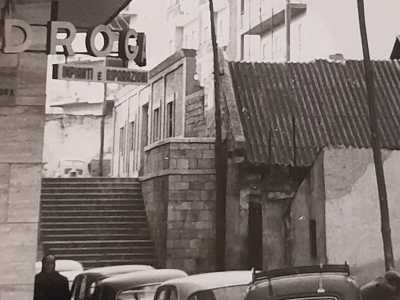 ...e quella di via Monfalcone. Ed erano entrambe necessarie per raggiungere la �Montagna�: zona sopraelevata creatasi dopo il riempimento, nell�800, del letto dell�antico fiume Picone
